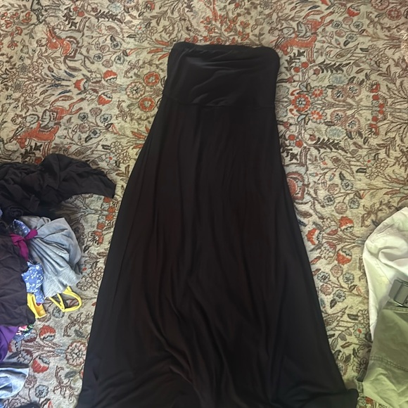 Back strapless old grad dress(price negotiable) - Picture 1 of 1